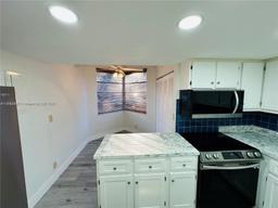 Picture of 9501 Seagrape Dr # 101, Davie, FL 33324
