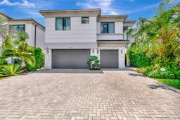 Picture of 8608 Torrey Isles Ter, Boca Raton, FL 33496