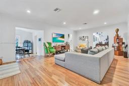 Picture of 4131 Lybyer Ave, Miami, FL 33133