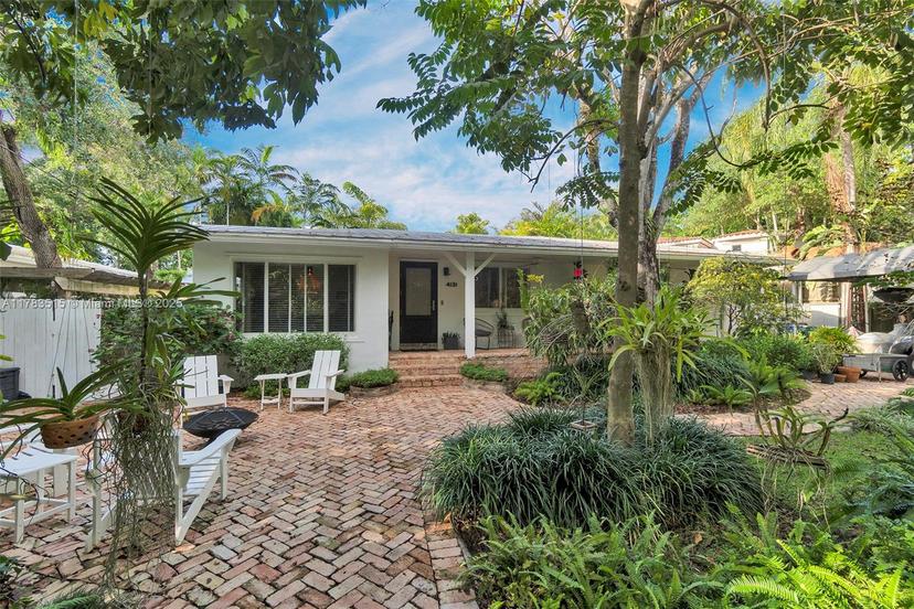 Picture of 4131 Lybyer Ave, Miami FL 33133