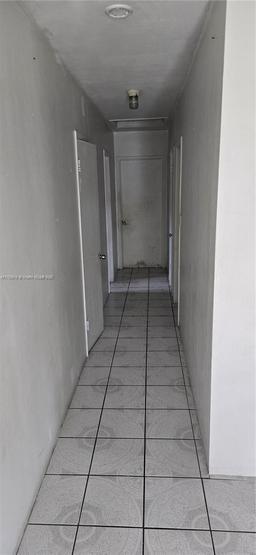 Picture of 395 NE 112 Street, Miami, FL 33161