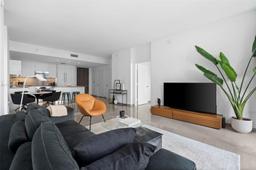 Picture of 88 SW 7Th St # 809, Miami, FL 33130