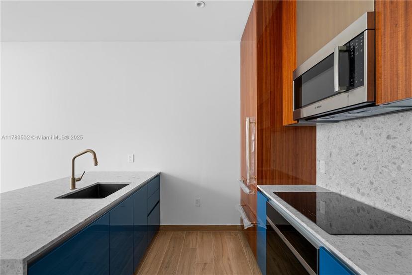 Picture of 2655 S Bayshore Dr # 1707, Miami FL 33133