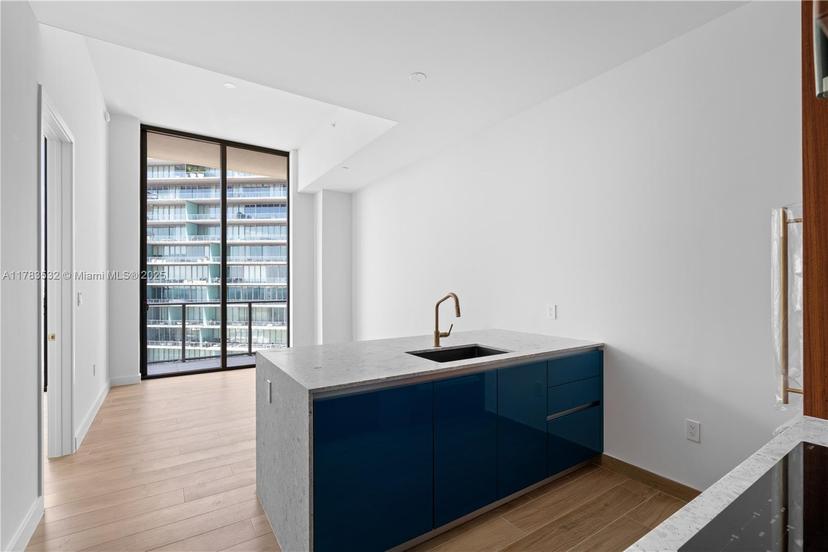 Picture of 2655 S Bayshore Dr # 1707, Miami FL 33133