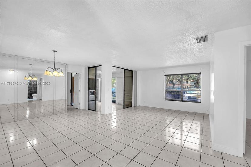 Picture of 4110 S Carambola Cir S # 2111, Coconut Creek FL 33066