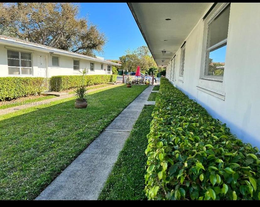 Picture of 2215 Jackson St # 4, Hollywood FL 33020