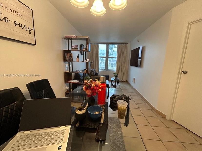 Picture of 2899 Collins Ave # 410, Miami Beach FL 33140