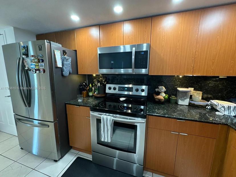 Picture of 1650 Coral Way # 807, Miami FL 33145