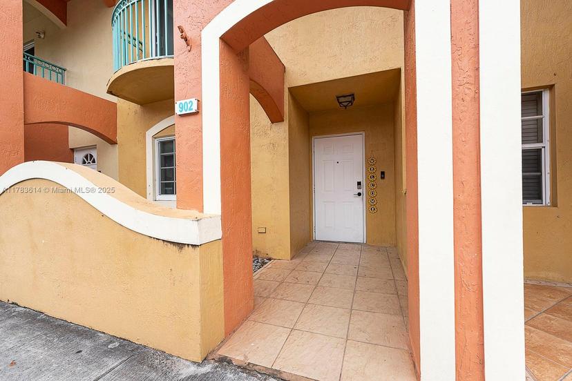 Picture of 7225 NW 173Rd Dr # 9, Hialeah FL 33015
