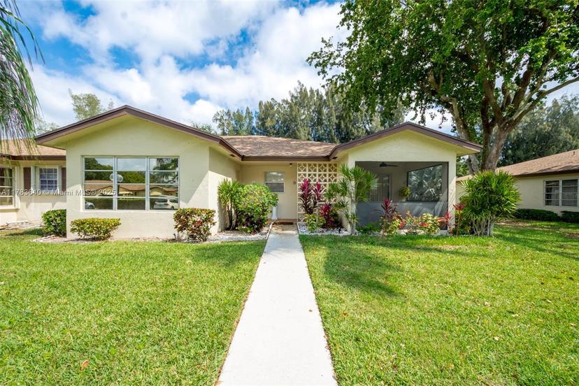 Picture of 13940 Nesting Way # C, Delray Beach FL 33484
