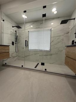 Picture of 865 NE 179Th Ter, Miami, FL 33162