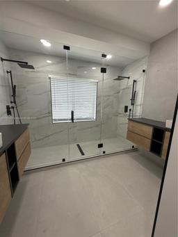 Picture of 865 NE 179Th Ter, Miami, FL 33162