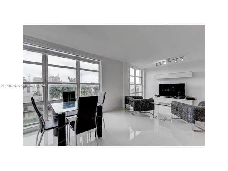 Picture of 9800 W Bay Harbor Dr # 507, Bay Harbor Islands FL 33154