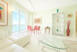 Picture of 1900 N Bayshore Dr # 2404, Miami, FL 33132