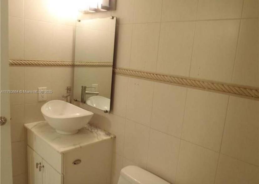 Picture of 8500 NW 8Th St # 408, Miami FL 33126