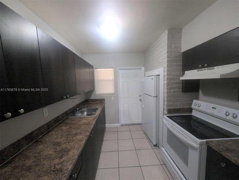 Picture of 160 NW 193Rd St, Miami Gardens FL 33169