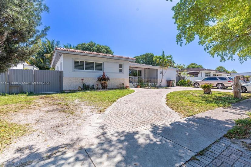 Picture of 210 W 52Nd St, Hialeah FL 33012