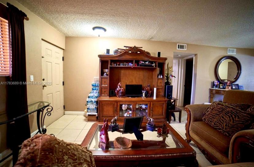 Picture of 1380 W 41St St # 102, Hialeah FL 33012