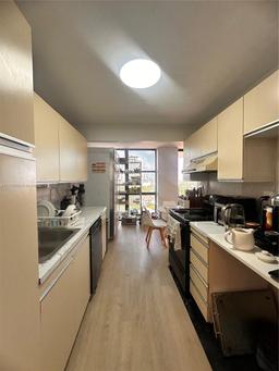 Picture of 18181 NE 31St Ct # 1108, Aventura, FL 33160