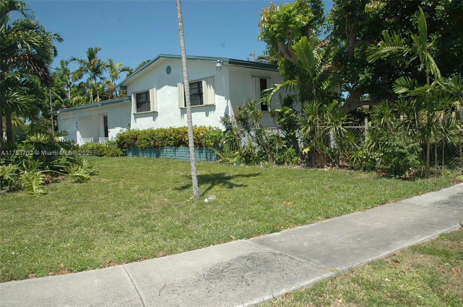 Picture of 761 NW 197Th Ter, Miami Gardens, FL 33169