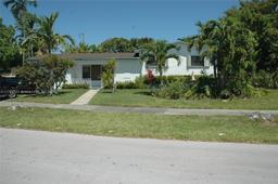 Picture of 761 NW 197Th Ter, Miami Gardens, FL 33169