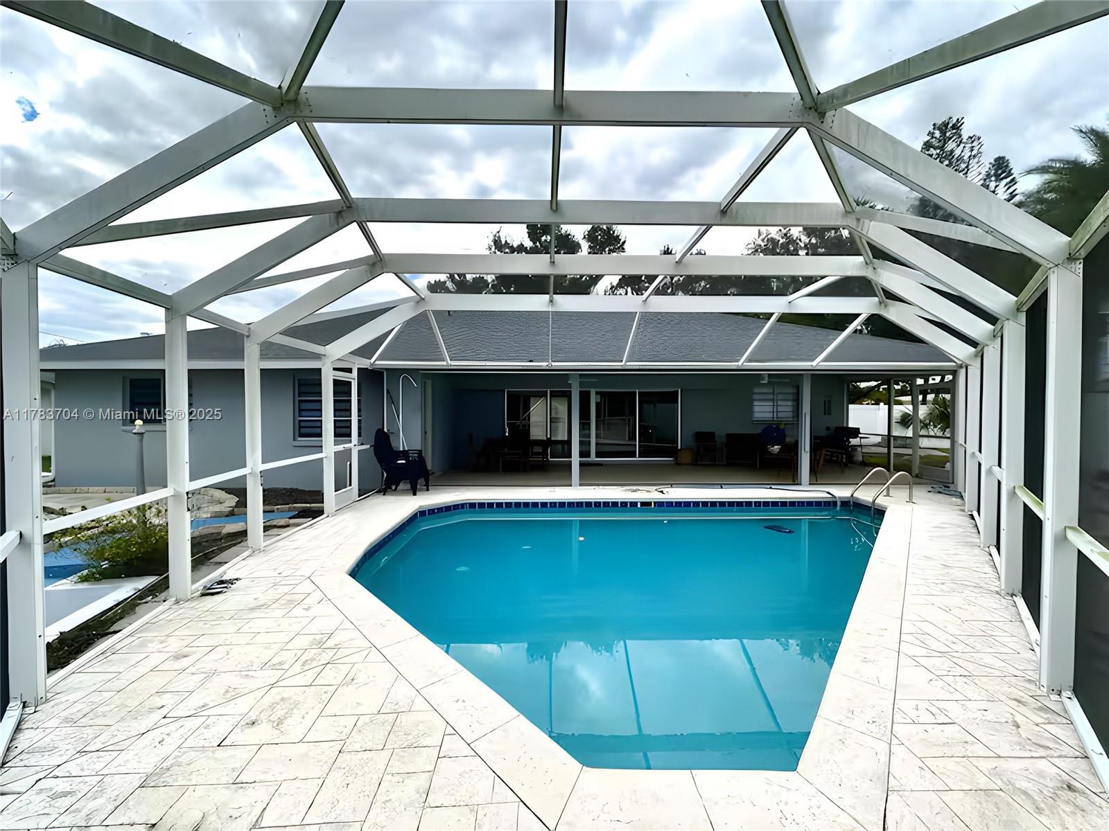 Picture of 1398 Harbor View Dr, Fort Myers, FL 33917