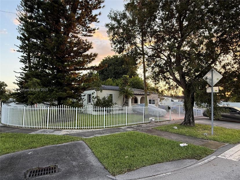 Picture of 6300 NW 2Nd St, Miami FL 33126