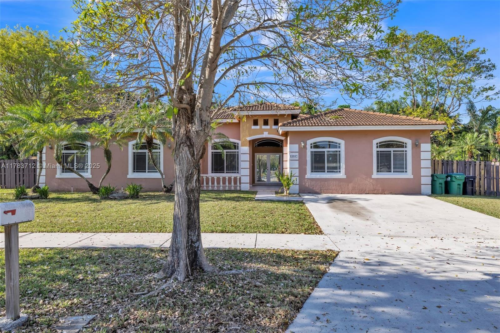 Picture of 13341 SW 204Th St, Miami, FL 33177