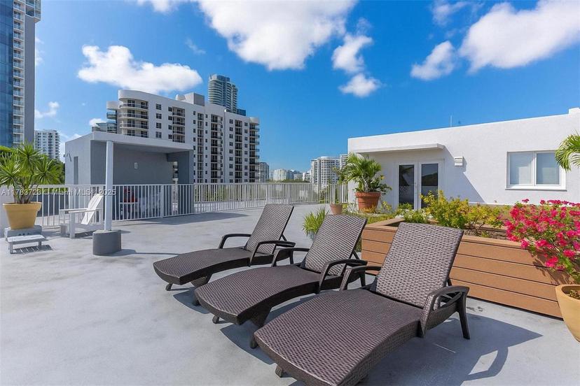 Picture of 677 NE 24Th St # 504, Miami FL 33137