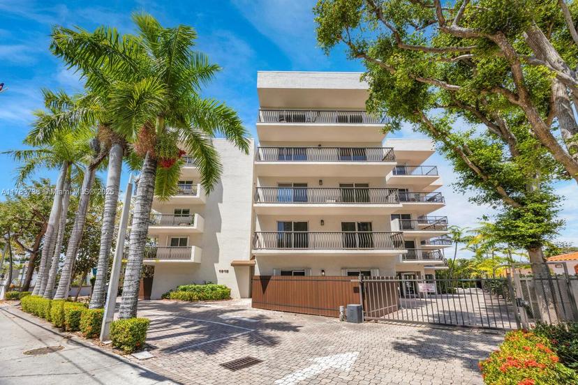 Picture of 1918 Brickell Ave # 204, Miami FL 33129