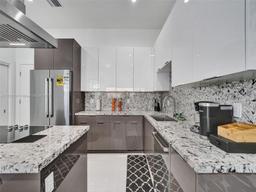 Picture of 1220-1226 NE 15Th Ave, Fort Lauderdale, FL 33304