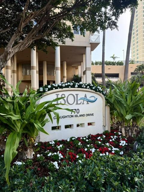 Picture of 770 Claughton Island Dr # 808, Miami FL 33131