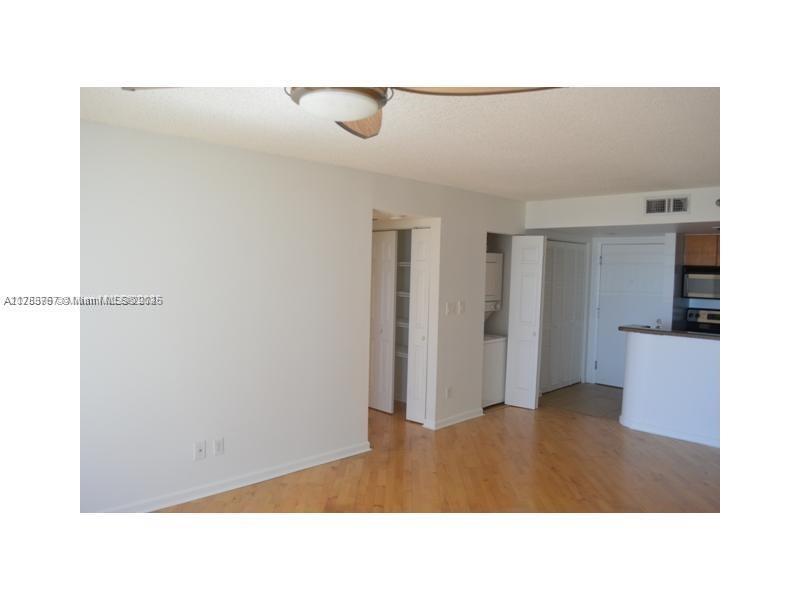 Picture of 770 Claughton Island Dr # 808, Miami FL 33131