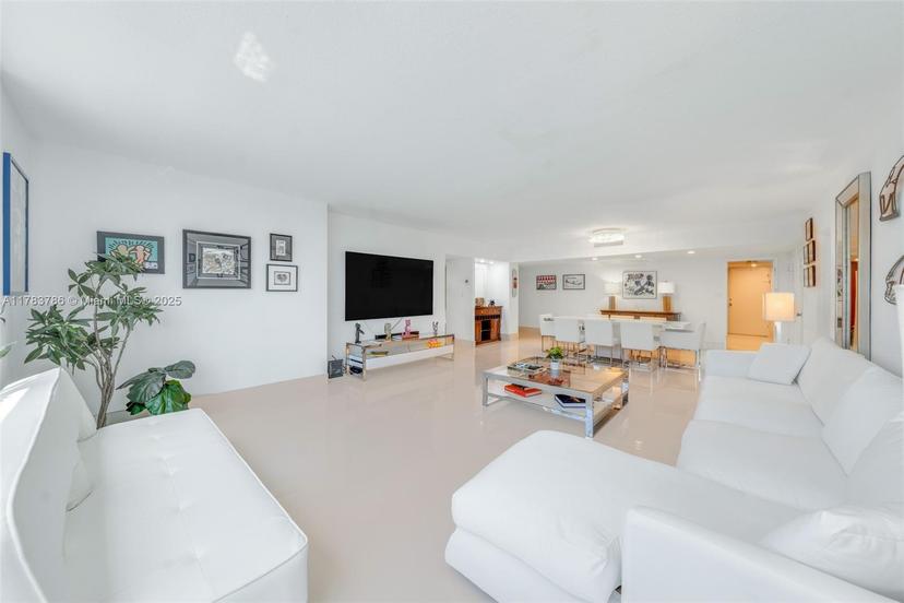 Picture of 5401 Collins Ave # 334, Miami Beach FL 33140