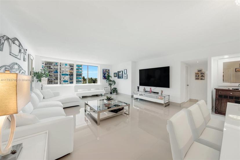 Picture of 5401 Collins Ave # 334, Miami Beach FL 33140