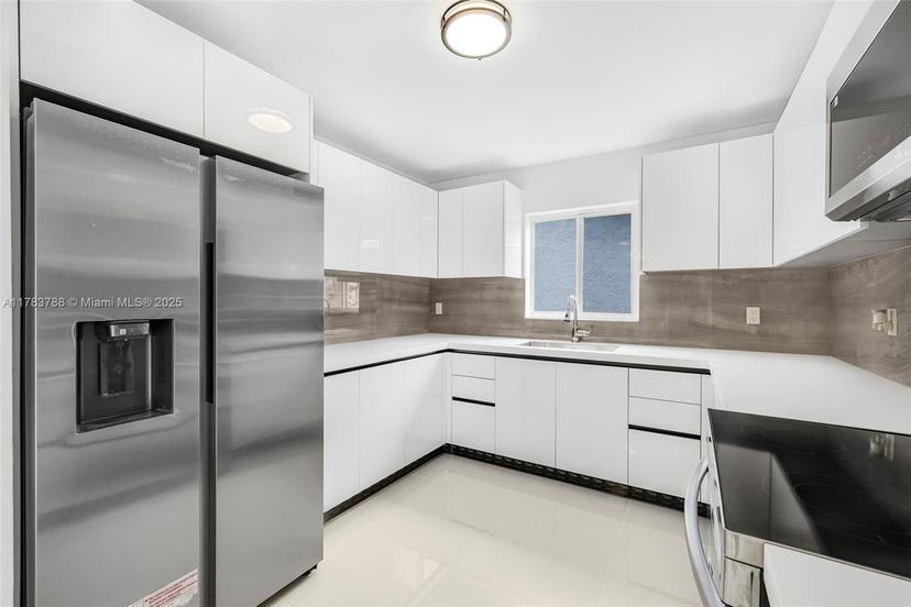 Picture of 10935 SW 217Th Ter, Miami FL 33170