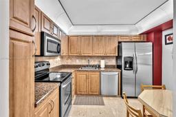 Picture of 2401 S Ocean Dr # 1107, Hollywood, FL 33019
