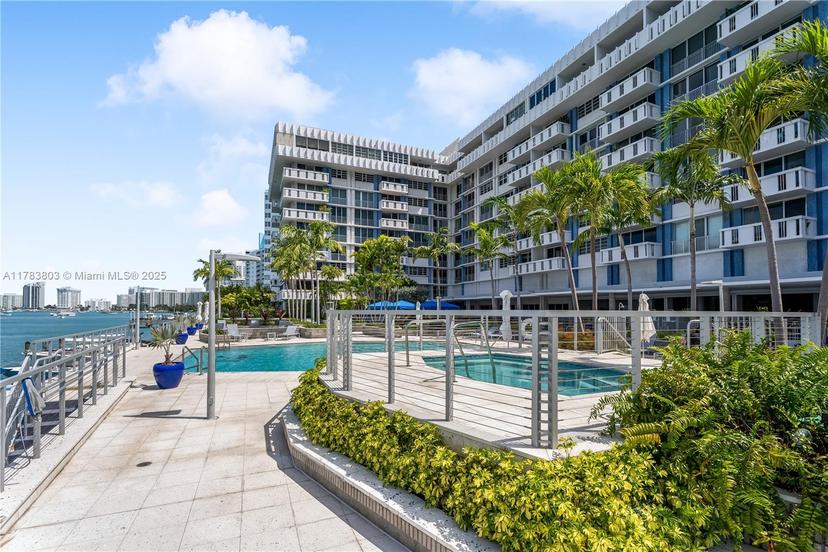 Picture of 800 West Ave # 502, Miami Beach FL 33139