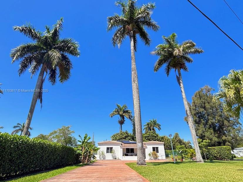 Picture of 14240 S Biscayne River Rd, Miami FL 33161