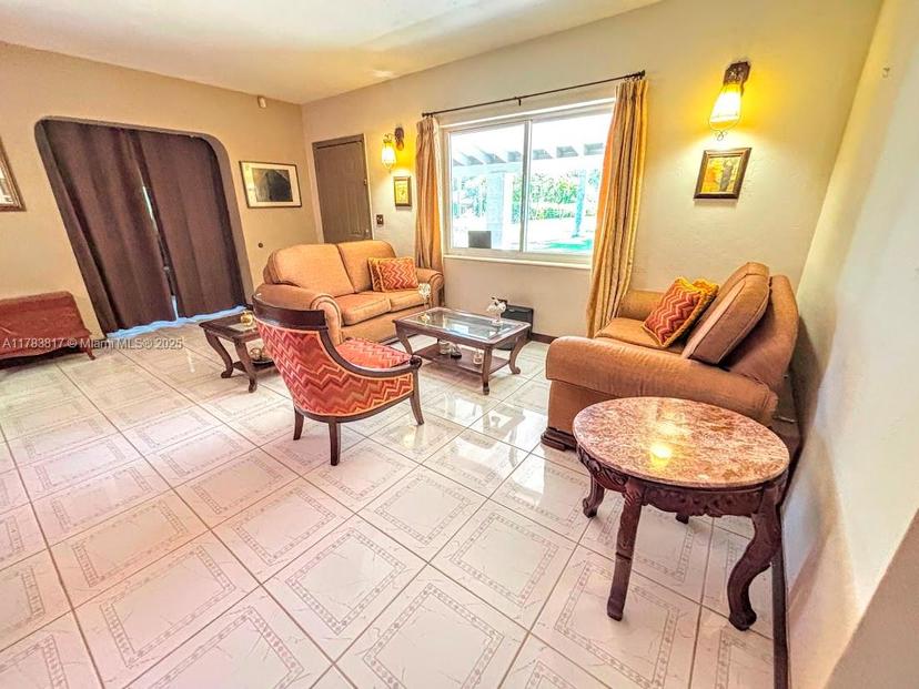 Picture of 14240 S Biscayne River Rd, Miami FL 33161