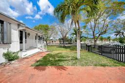 Picture of 5080 E 5Th Ave, Hialeah, FL 33013