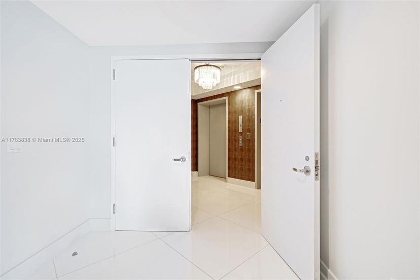 Picture of 2711 S Ocean Dr # 2803, Hollywood FL 33019