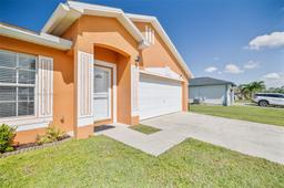 Picture of 305 SE 3Rd St, Cape Coral, FL 33990