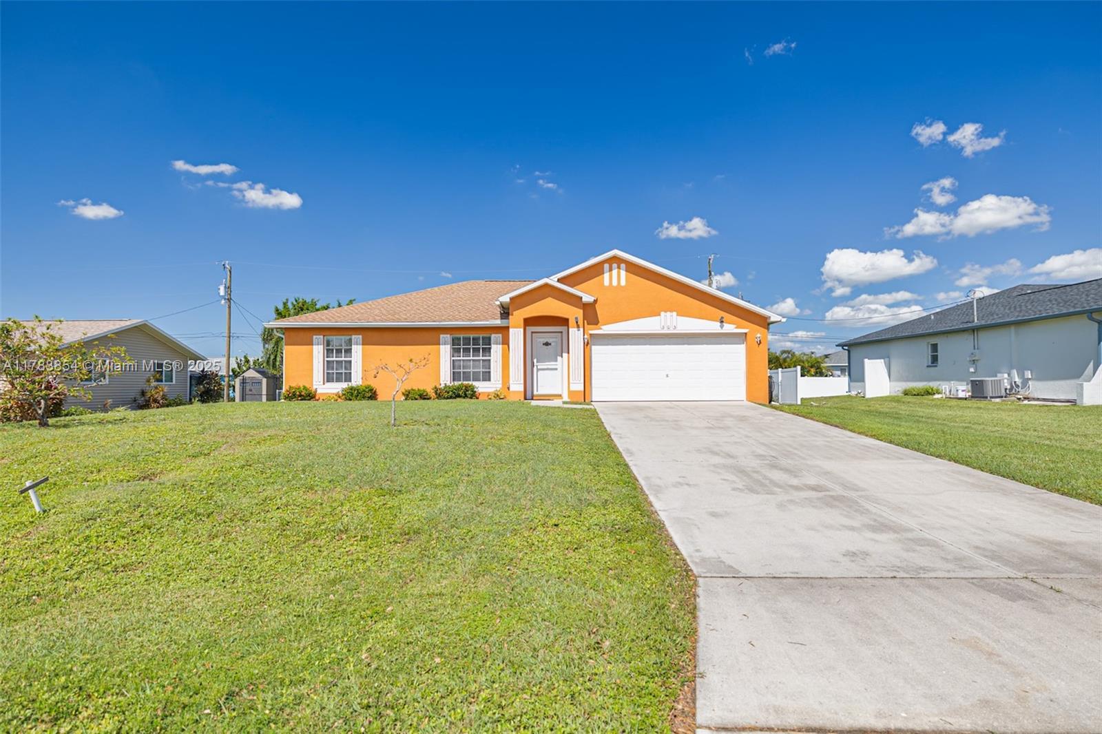 Picture of 305 SE 3Rd St, Cape Coral, FL 33990