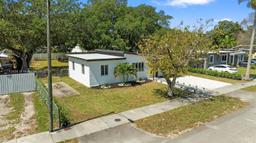 Picture of 104 Allen Rd, West Park, FL 33023