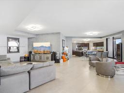 Picture of 18555 Collins Ave # 5505, Sunny Isles Beach, FL 33160