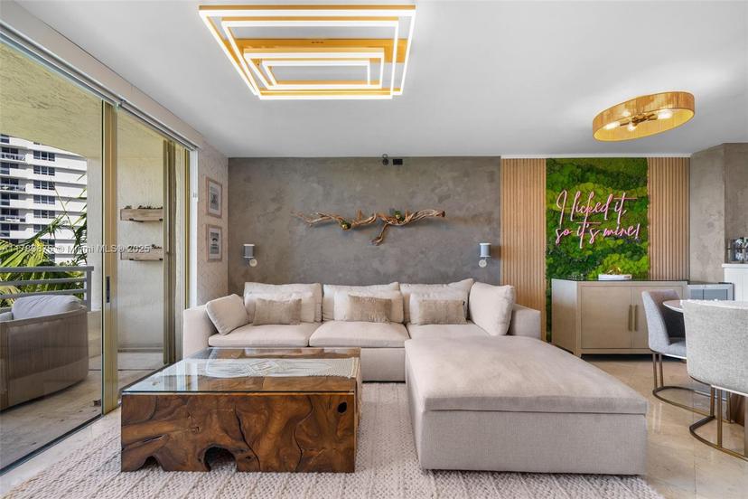 Picture of 1401 Bay Rd # 506, Miami Beach FL 33139
