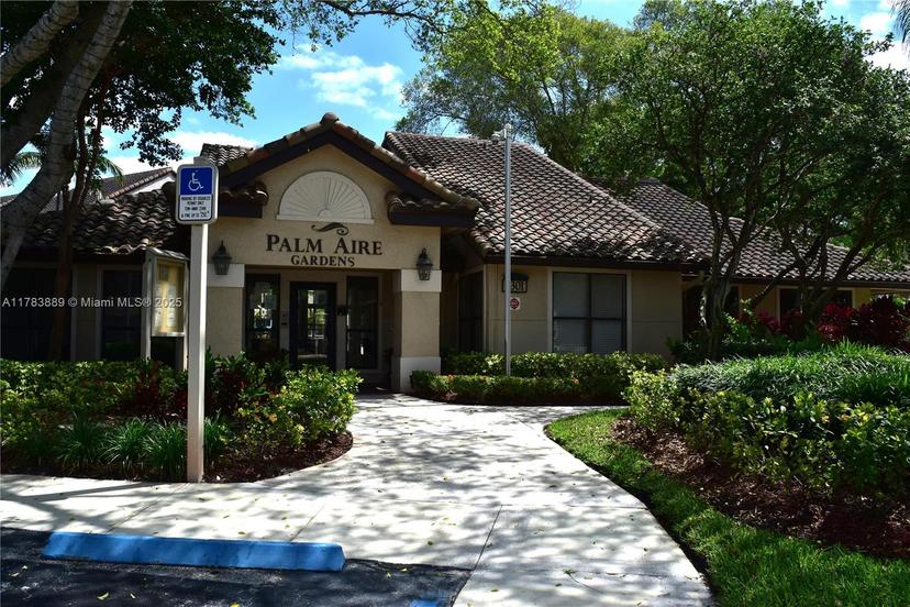 Picture of 4401 W Mcnab Rd # 16, Pompano Beach FL 33069
