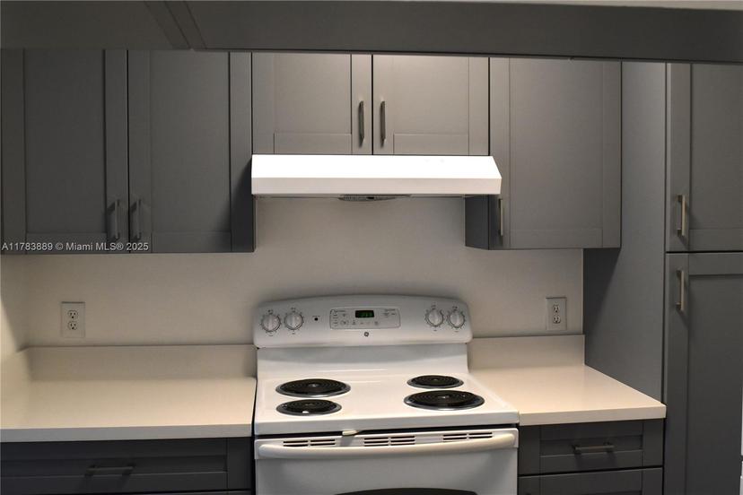 Picture of 4401 W Mcnab Rd # 16, Pompano Beach FL 33069