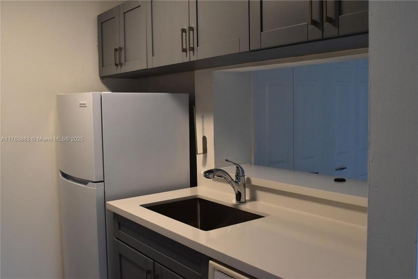 Picture of 4401 W Mcnab Rd # 16, Pompano Beach FL 33069